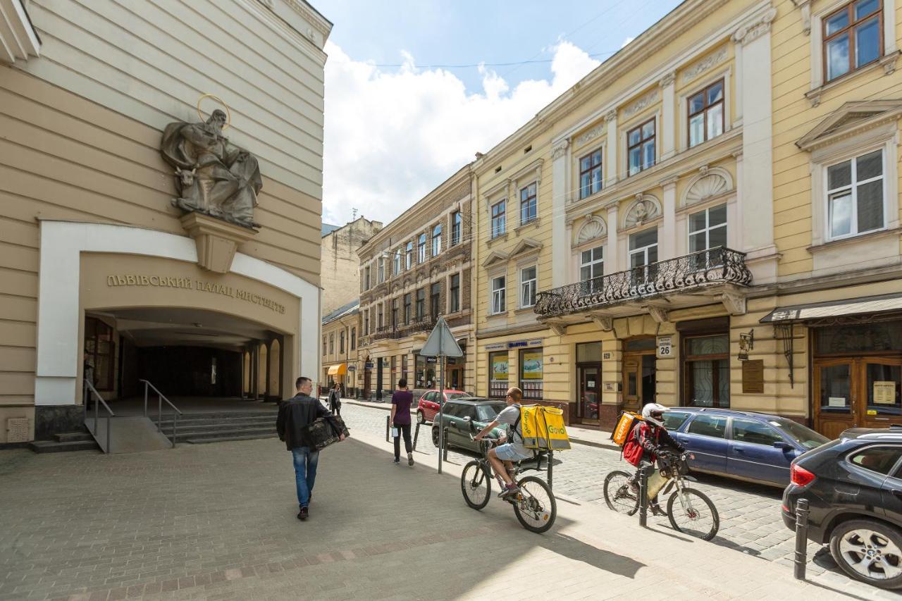 Квартира В Центрі Подобово На Вулиці Коперника 26 Біля Палацу Мистецтв Lviv Extérieur photo